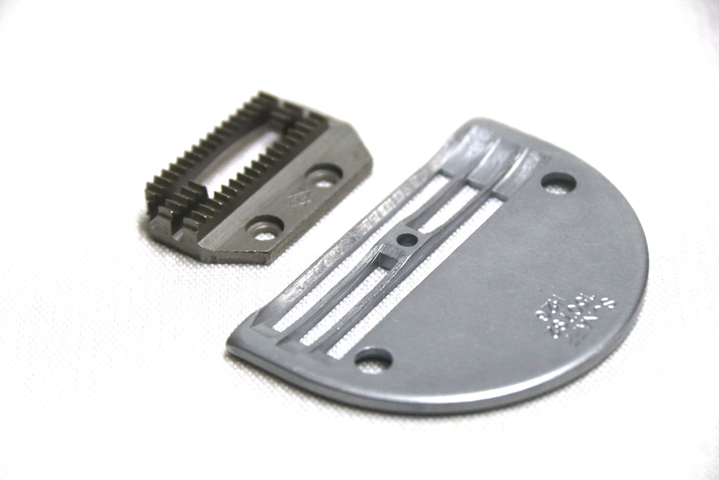 Placa Recta Aguja Pesada H26 + Dientes