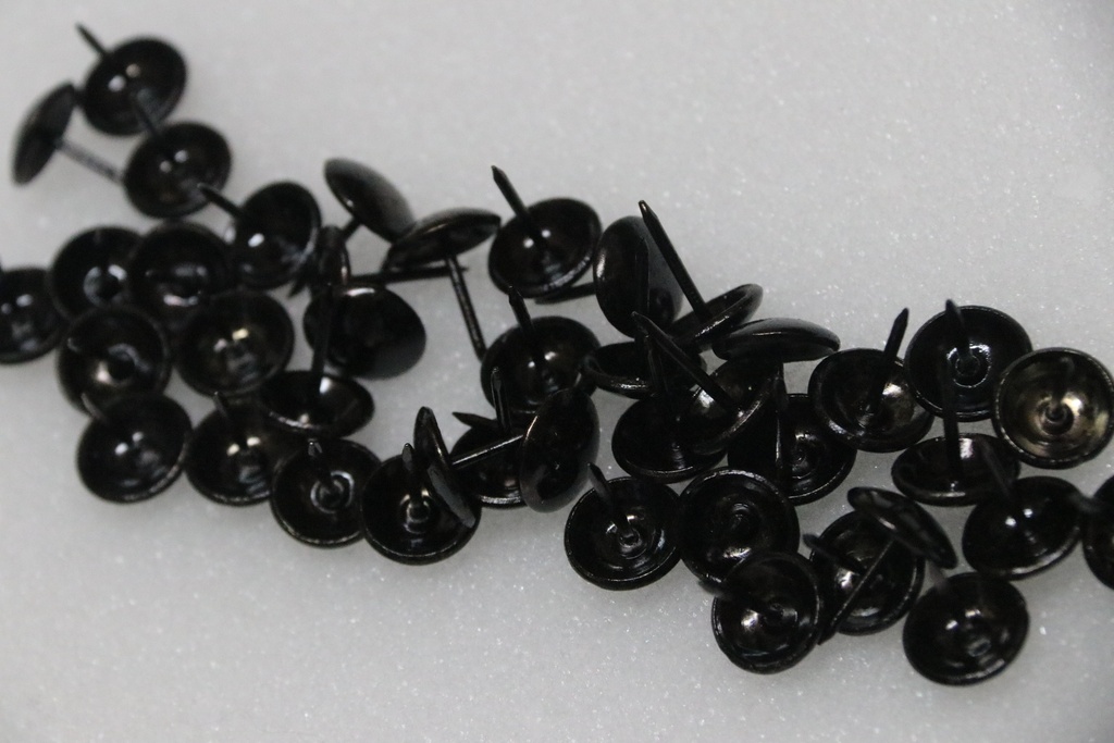 Clavo Tapicero 13mm Liso Negro (100)
